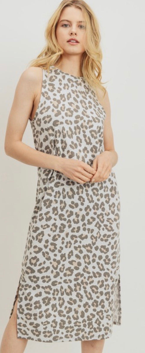 Sleeveless Midi Dress in Gray Leopard